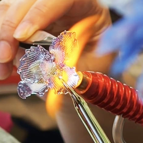 Six Trees Art & Pottery | C01 烧琉璃DIY <br />
DIY Lampworking