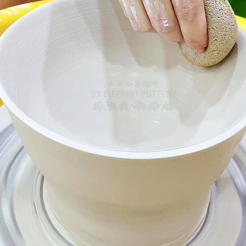 A61【Classic】Wheel Throwing | Six Trees Art & Pottery