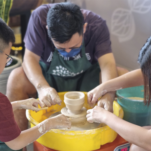 B01【3 - 6 Pax 航舟】古法拉坯
【3 - 6 Pax Boat】Wheel Throwing | Six Trees Art & Pottery
