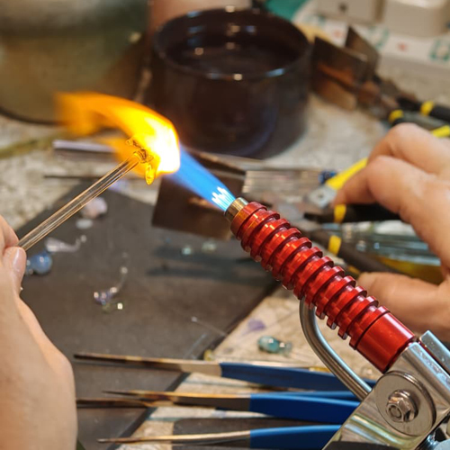 C01 烧琉璃DIY 
DIY Lampworking | Six Trees Art & Pottery
